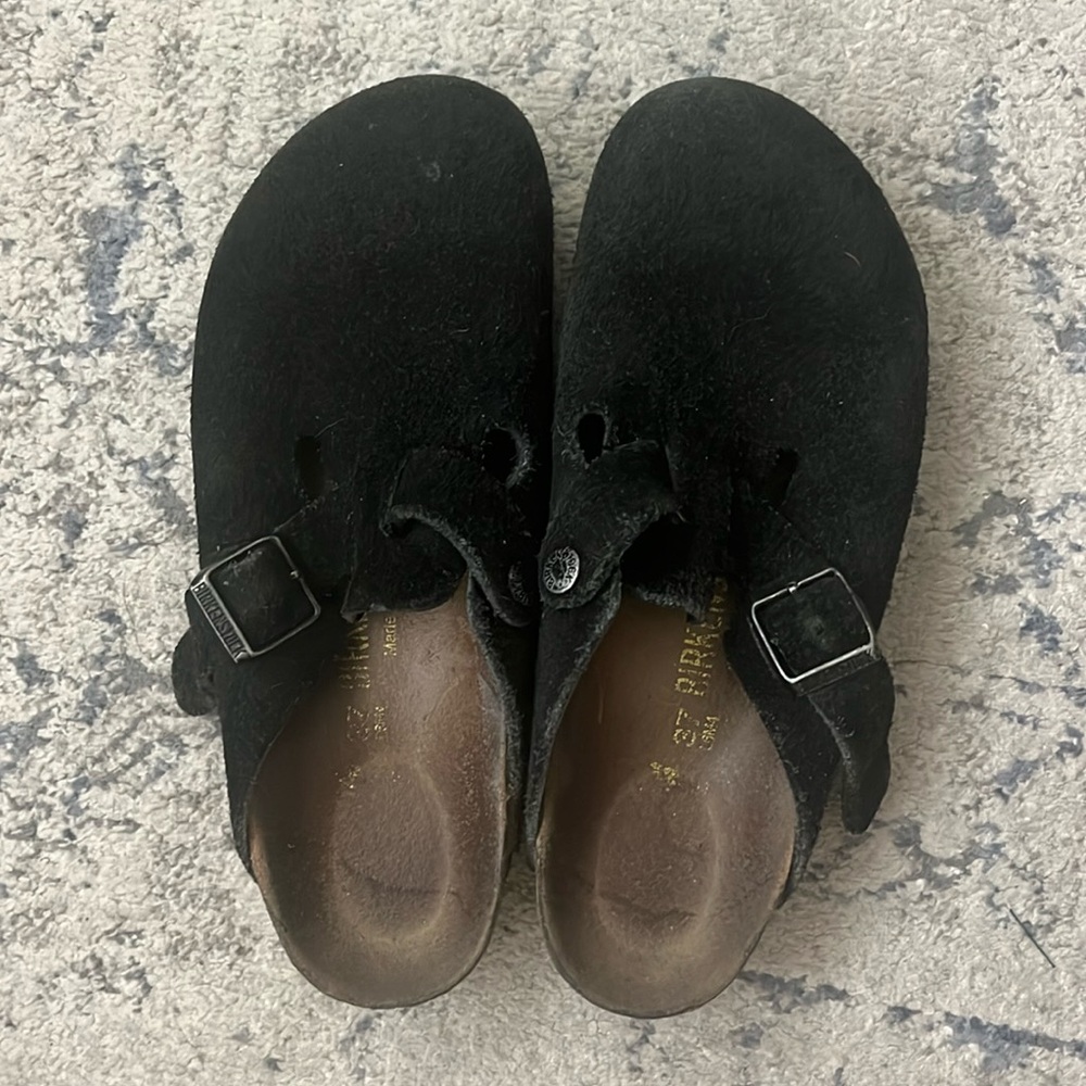 GUC Birkenstock Boston Soft Footbed Suede Leather in Black 37 (Women’s 6-6.5)